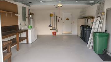 Suite, patio | Intérieur