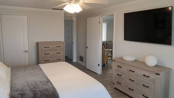 Suite, patio | Bureau, espace de travail pour ordinateur portable, Wi-Fi gratuit