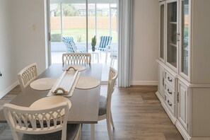 Suite, Patio | Dining