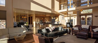 Pleasant Valley Mansion in South Reno