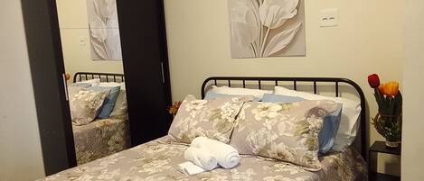 1 chambre, fer et planche Ă repasser, Wi-Fi, literie fournie