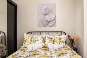 1 chambre, fer et planche à repasser, Wi-Fi, draps fournis