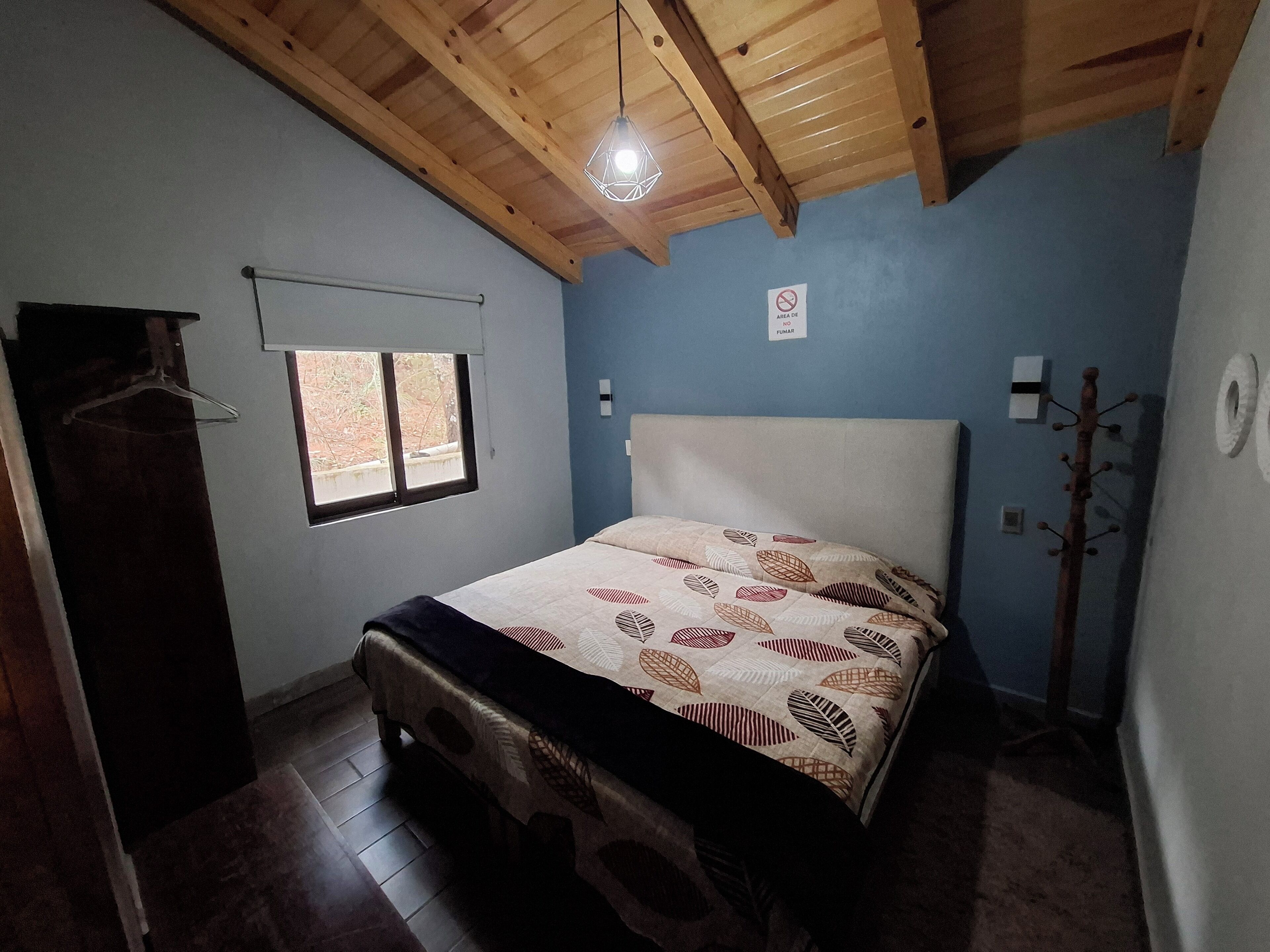 2 bedrooms, WiFi (free), bed sheets