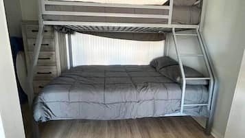 Iron/ironing board, travel cot, free WiFi, bed sheets