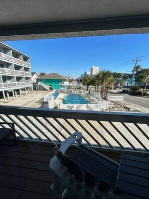Property grounds - Cozy Coastal Condo in Murrells Inlet! (Garden City)