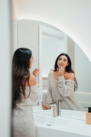 Spa - Luna Suite At The Taiga On Animal Sanctuary (East Gwillimbury)