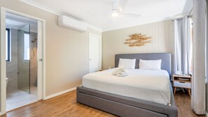 3 Schlafzimmer, Schreibtisch, Bügeleisen/Bügelbrett, kostenloses WLAN