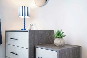 Interior - 5 Bedroom in Newton Drive With Free Street Parking (County Durham)