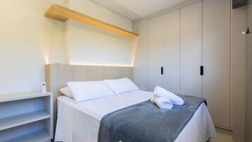 Apartamento básico | 2 quartos, Wi-Fi de cortesia