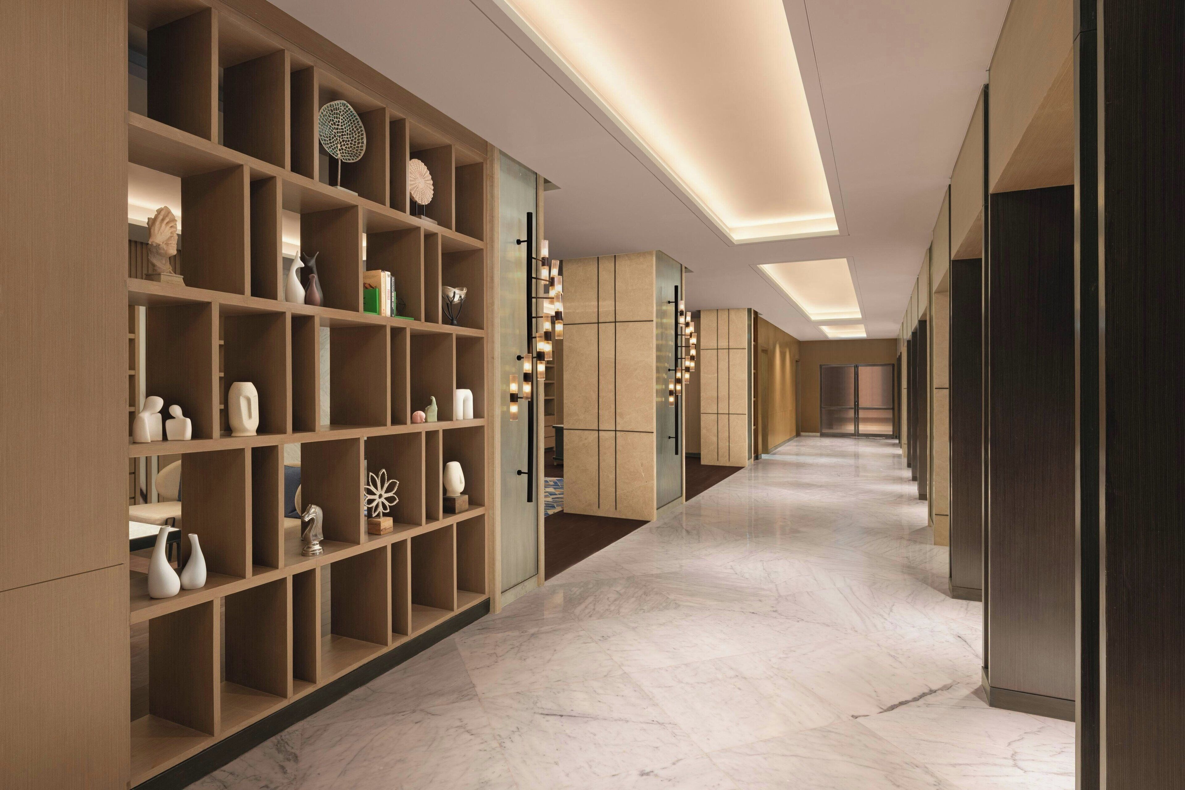 2 bares, salón en el lobby, bar de cocktails