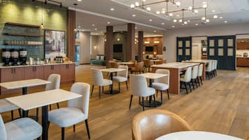 Desayuno de autoservicio incluido todos los días