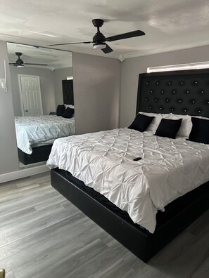 Fer et planche à repasser, Wi-Fi, draps fournis