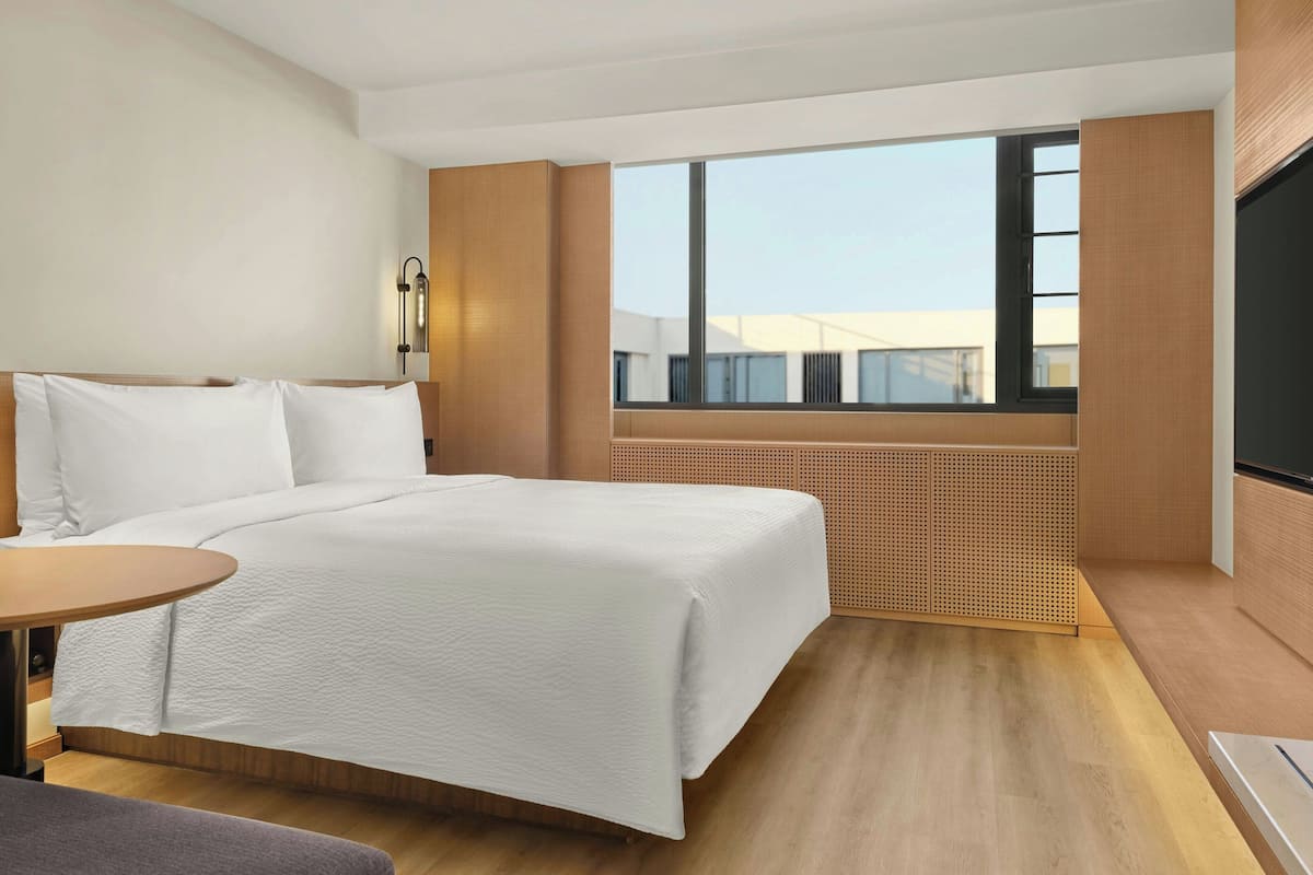 Chambre Supérieure, 1 très grand lit (View)
