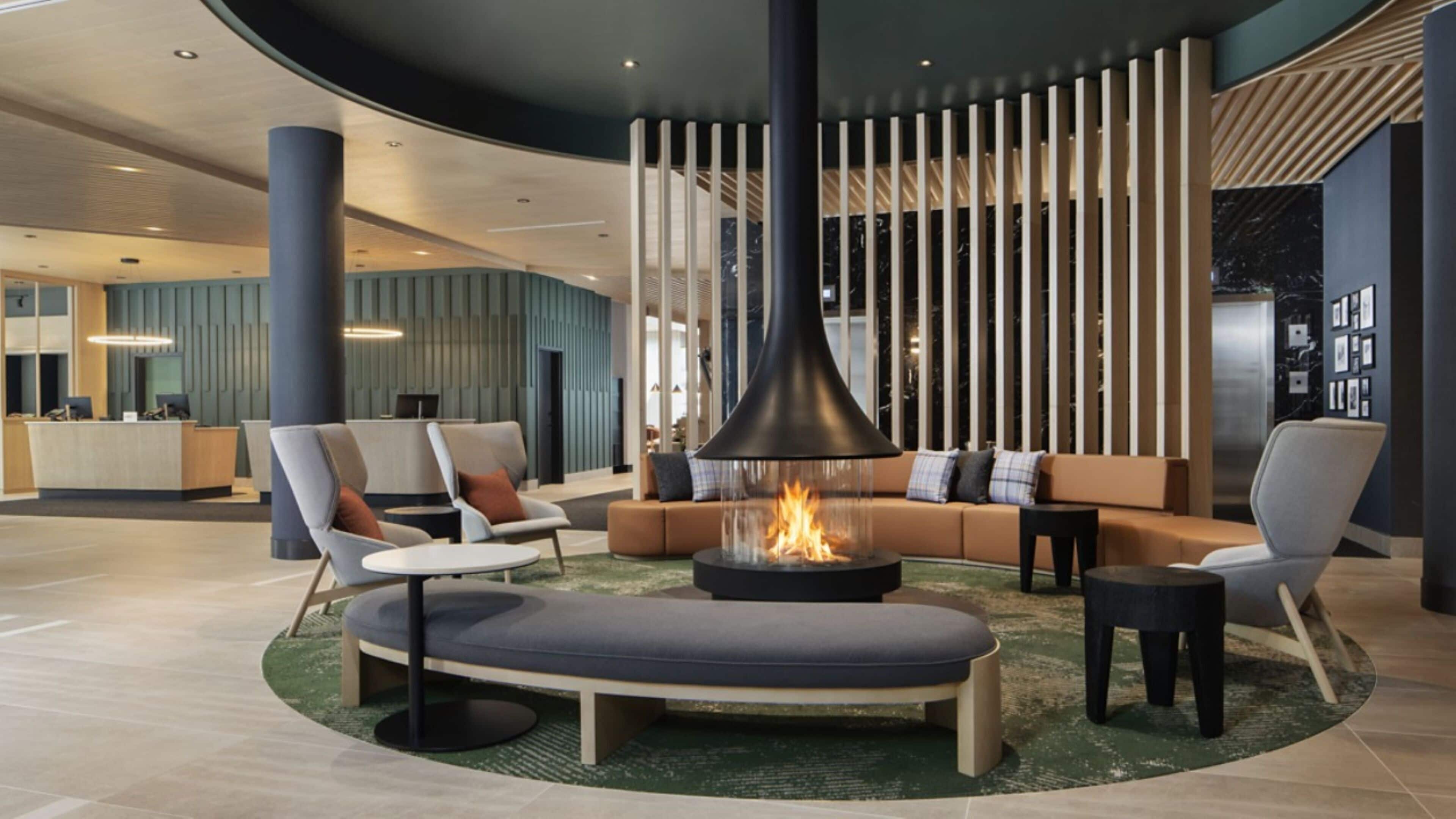 フロント