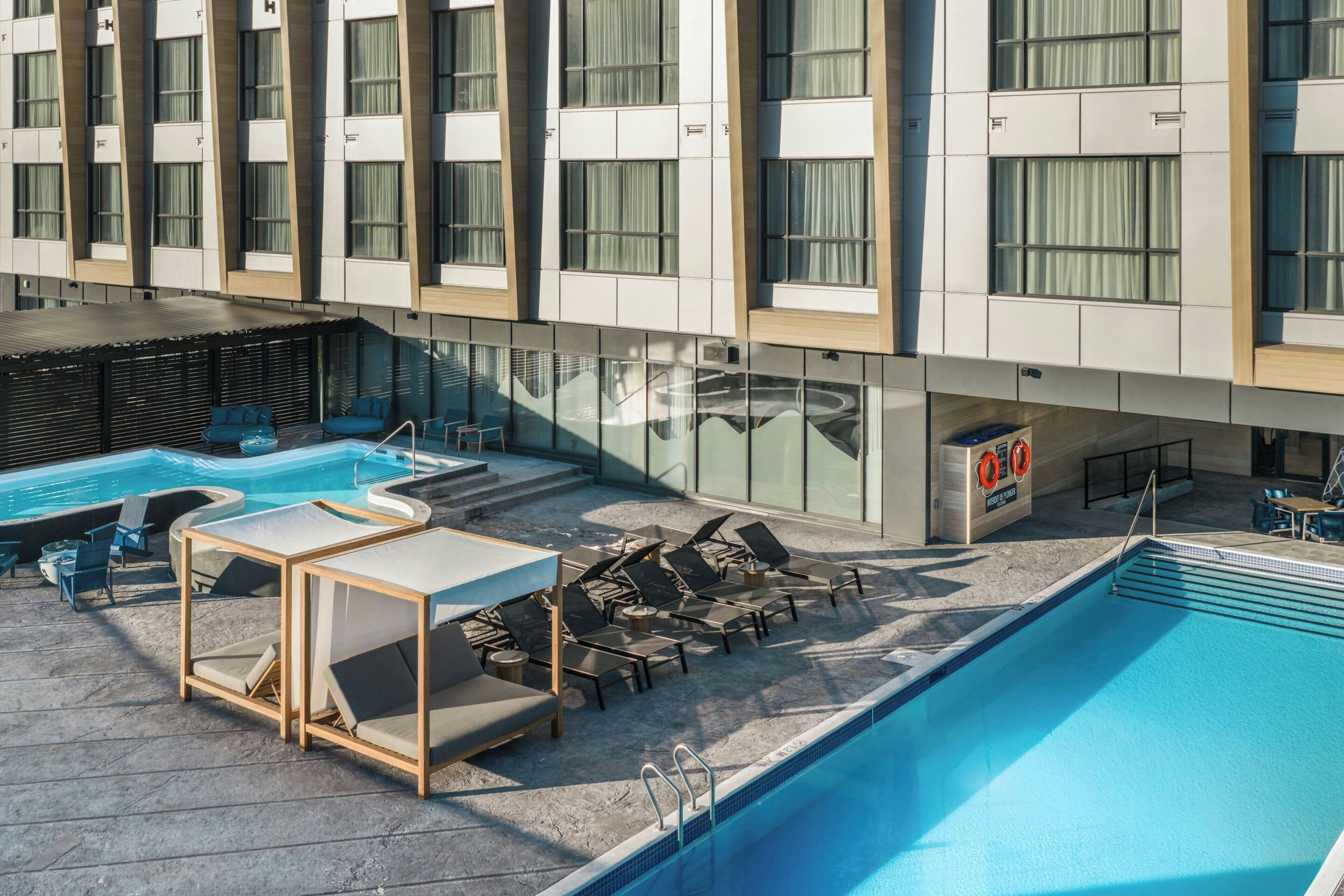 Outdoor pool, pool loungers