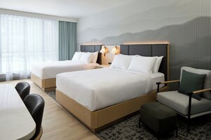 Studio, 2 Queen Beds | Desk, free WiFi, bed sheets