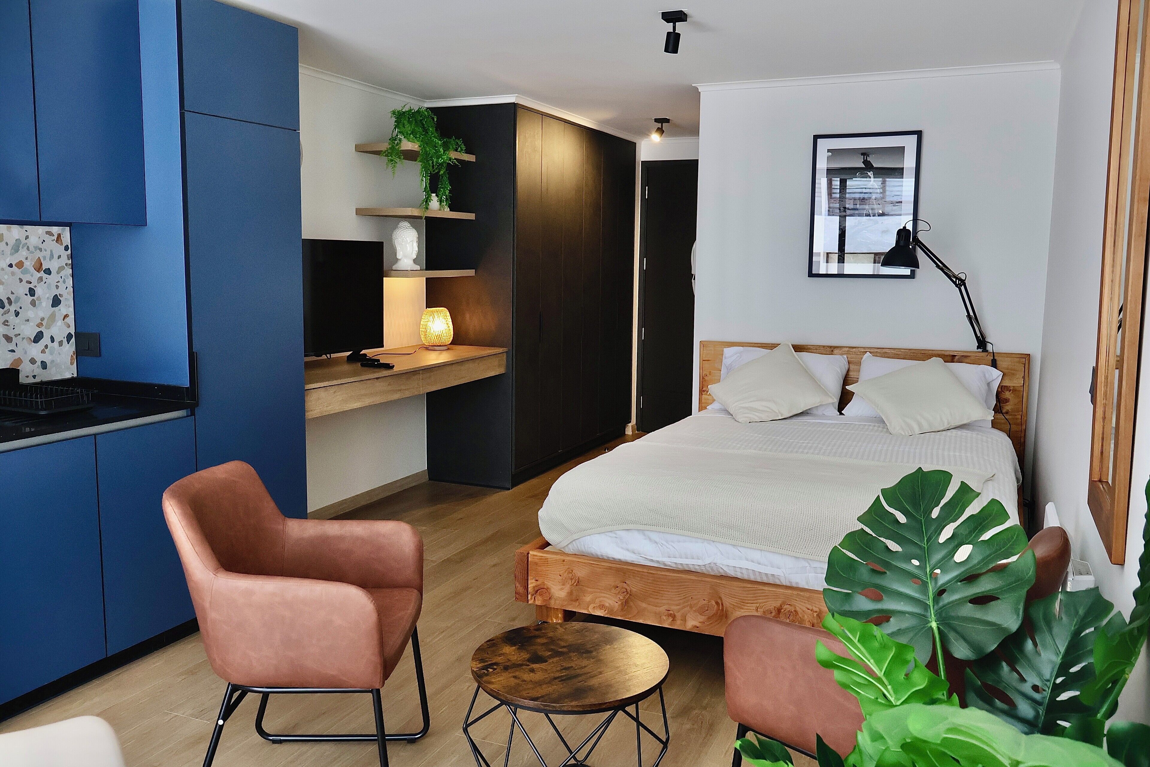 Studio, 1 Bedroom | Iron/ironing board, free WiFi