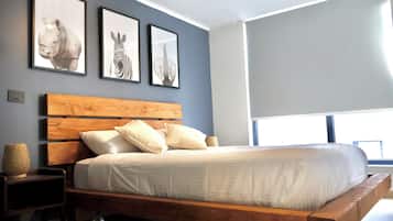 Apartment, 2 Bedrooms | Iron/ironing board, free WiFi