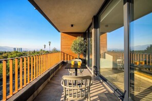 Deluxe Suite, 2 Bedrooms, Non Smoking, Terrace | Terrace/patio - Dazzler Residences by Wyndham Santiago Las Condes (Santiago)