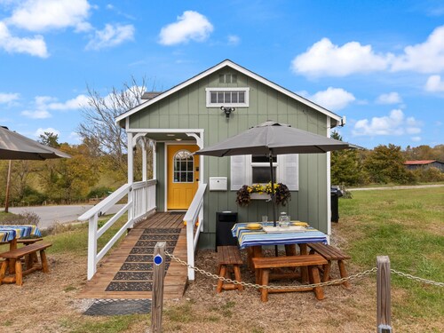 Charming Tiny House on the Farm