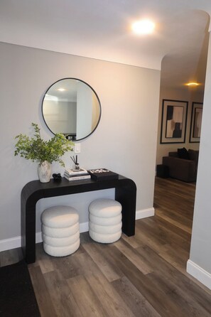 Interior - Modern Spacious 4bedroom house w/ pool 15mins from FLL Airport, Hardrock casino (Plantation)
