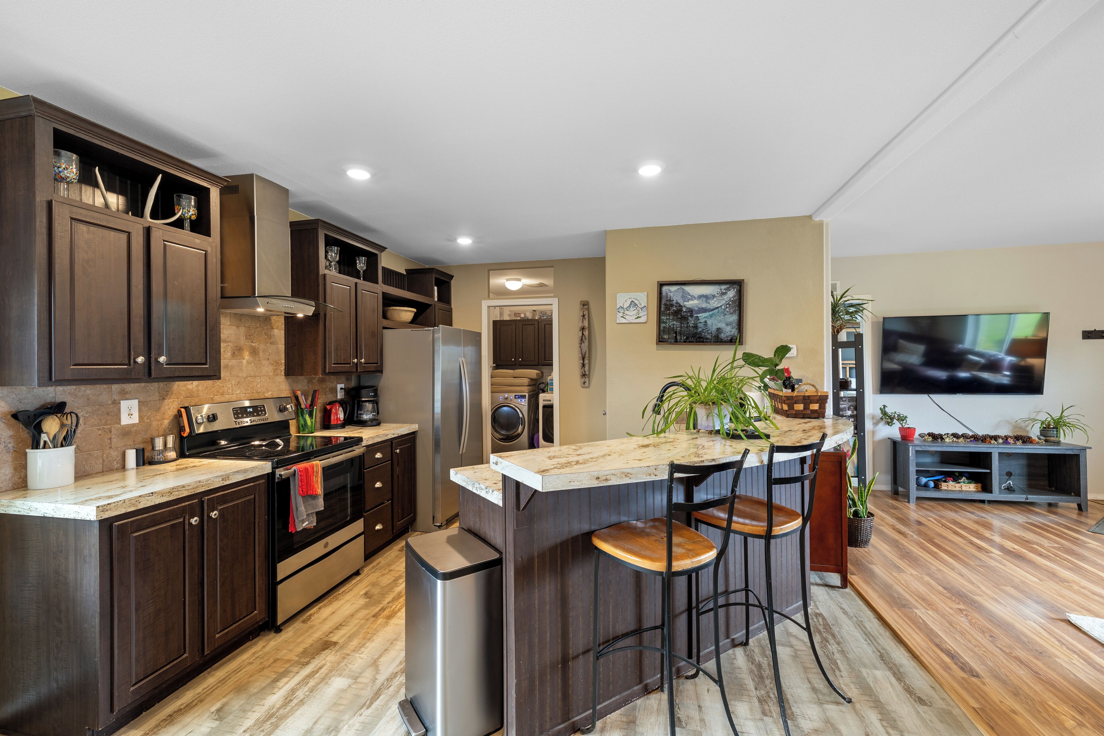 微波炉、烤箱、炉灶、洗碗机