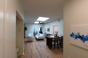 TV - Suite above Mass - C4 (Lawrence)