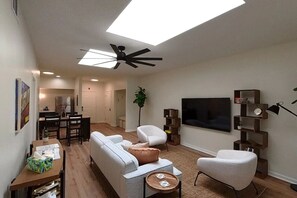TV - Suite above Mass - C4 (Lawrence)