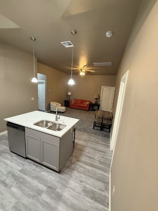 Interior - 3-bedroom 2-bathrooms house in peaceful Chickasha / Downtown area (Chickasha)