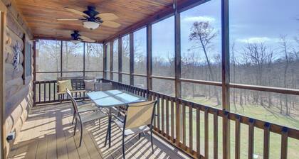 Pets Welcome! Shenandoah Log Home w/ Hot Tub