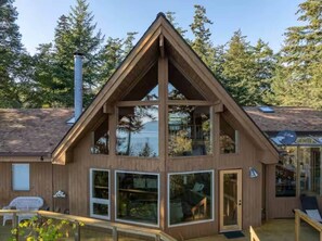 Exterior - Peaceful Forest Retreat w/ Water Views, beach access & Wood burning fireplace! (San Juan County)