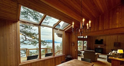 Peaceful Forest Retreat w/ Water Views & Stove