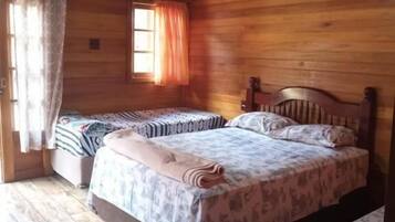 In-room safe, free WiFi, wheelchair access