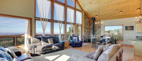 Televisión, chimenea