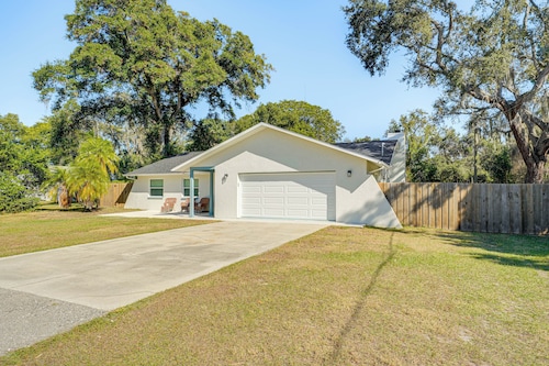 Modern Coastal Escape 1 Mi to Anclote River Park