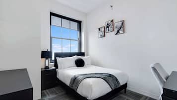 Desk, iron/ironing board, WiFi, bed sheets