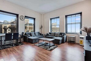 Televisio, työhuone