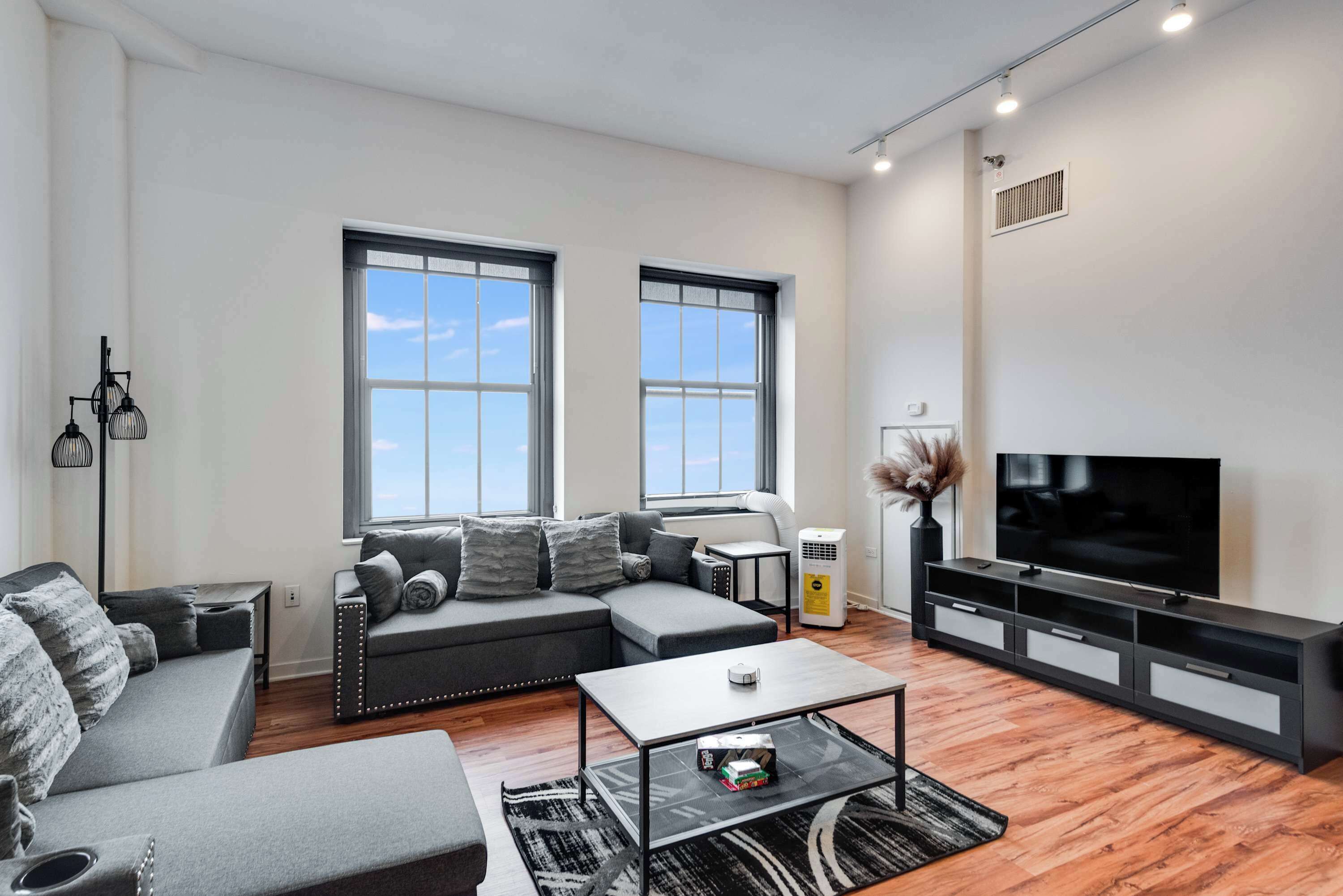 Télévision, espaces bureaux