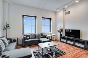 Televisio, työhuone