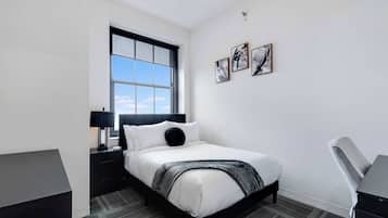 3 bedrooms, desk, iron/ironing board, WiFi