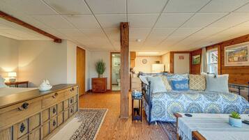 Desk, iron/ironing board, travel crib, internet