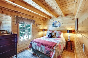 3 bedrooms, iron/ironing board, Internet, bed sheets