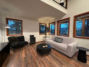 Peis og stereoanlegg