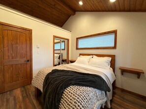 Strykejern/-brett, wi-fi og sengetøy