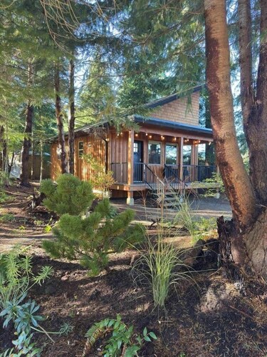 New ~ The Grove Guest House