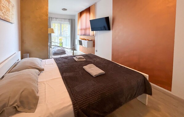 Silitysrauta/-lauta, ilmainen Wi-Fi