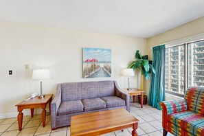 TV - Oceanview condo with private balcony, pool & direct beach access (Myrtle Beach)
