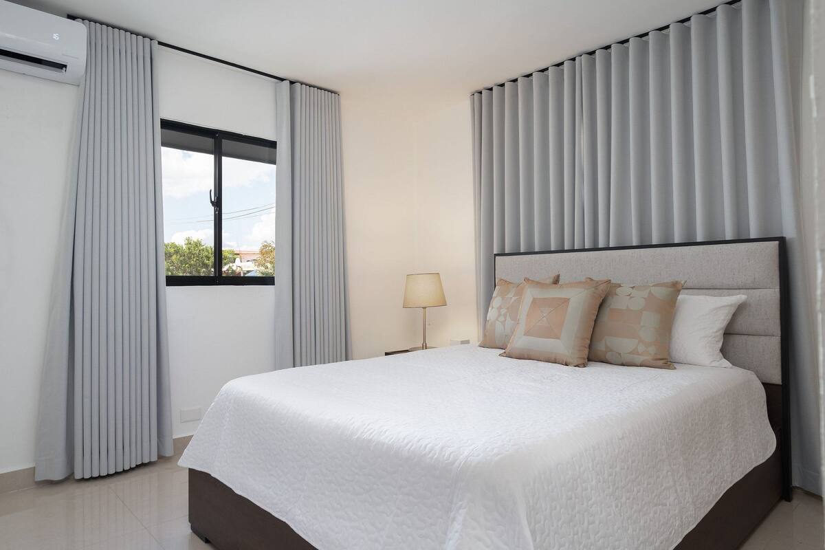 Family Apartment | Blackout curtains, free WiFi