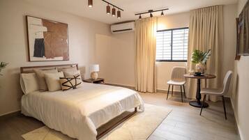 Estúdio luxo | Cortinas blackout, Wi-Fi de cortesia