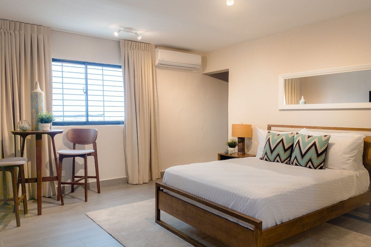 豪華開放式客房 | 遮光窗簾/窗簾、免費 Wi-Fi